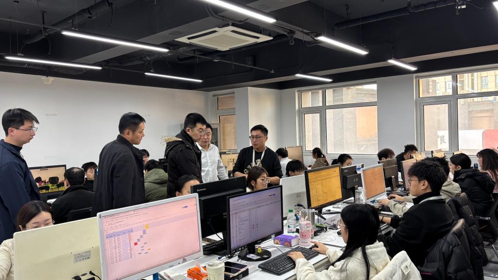 智啟未來，院企共融 人工智能學院院長牛翔一行赴網絡科技研發企業調研